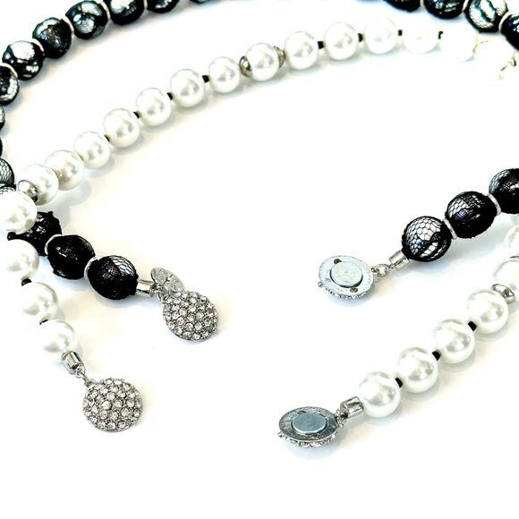 **2 necklaces in 1-Wear it 3 Ways** WHBM Long Black Lace Wrapped Pearl Necklace - Picture 11 of 16